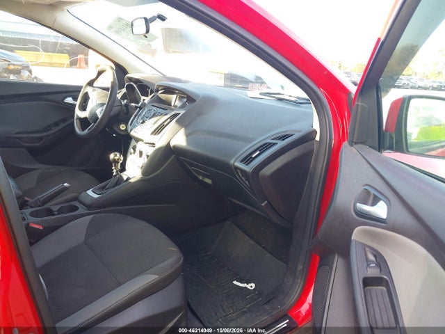 2014 Ford Focus Se მანქანა იყიდება აუქციონზე, vin: 1FADP3K26EL136481, აუქციონის ნომერი: 46314049