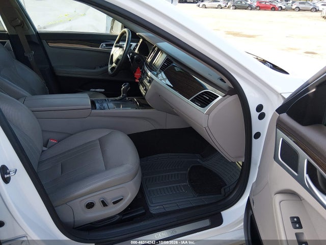Продажа на аукционе авто 2015 Hyundai Genesis 3.8, vin: KMHGN4JEXFU100055, номер лота: 46314242