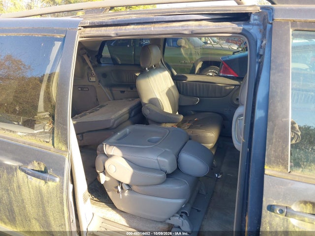 46314452 :رقم المزاد ، 5TDBK22C68S010157 vin ، 2008 Toyota Sienna Limited مزاد بيع