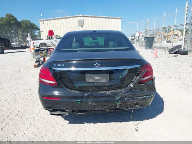 2017 Mercedes-benz E 300 მანქანა იყიდება აუქციონზე, vin: WDDZF4JB2HA043926, აუქციონის ნომერი: 46314625