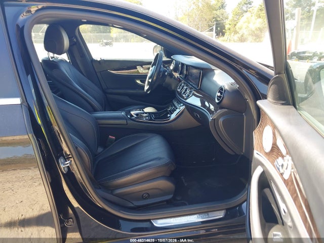 2017 Mercedes-benz E 300 მანქანა იყიდება აუქციონზე, vin: WDDZF4JB2HA043926, აუქციონის ნომერი: 46314625