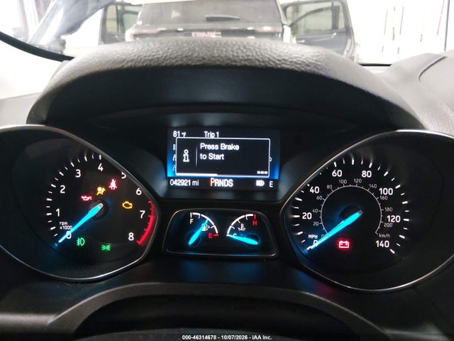 1FMCU9J9XKUC04055 Ford Escape Titanium