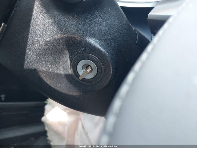 46314716 :رقم المزاد ، JTMRFREV9ED049096 vin ، 2014 Toyota Rav4 Xle مزاد بيع