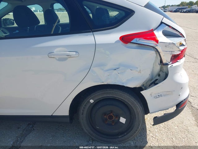 46314737 :رقم المزاد ، 1FADP3K27EL105725 vin ، 2014 Ford Focus Se مزاد بيع