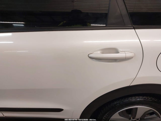 2018 Kia Niro Fe მანქანა იყიდება აუქციონზე, vin: KNDCB3LC3J5186913, აუქციონის ნომერი: 46314779