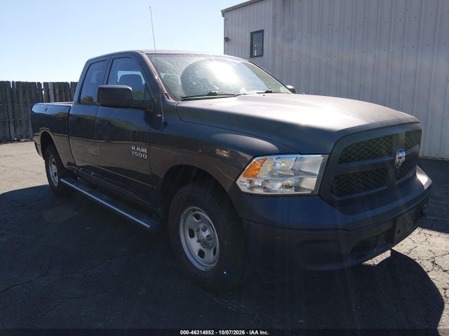 46314852 :رقم المزاد ، 1C6RR7FG5JS144196 vin ، 2018 Ram 1500 Tradesman Quad Cab 4x4 6'4 Box مزاد بيع