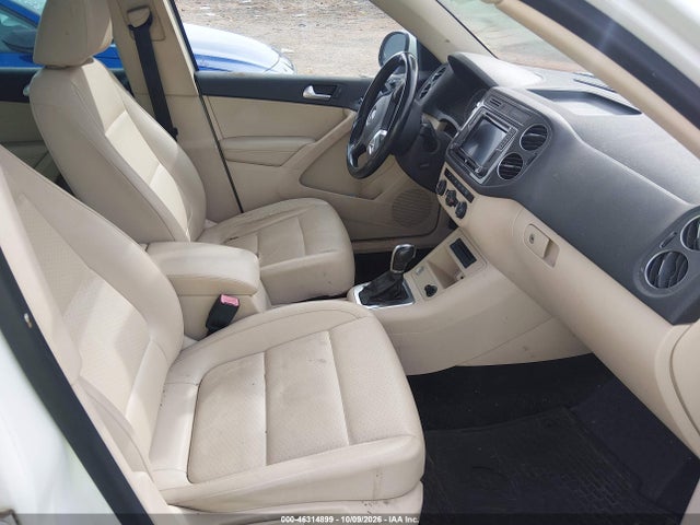 Aukcja sprzedaży 2016 Volkswagen Tiguan Se, vin: WVGBV7AX4GW523801, numer aukcji: 46314899