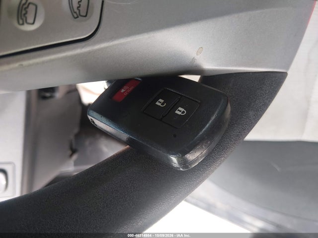 46314984 :رقم المزاد ، JTDKDTB33D1050431 vin ، 2013 Toyota Prius C Three مزاد بيع
