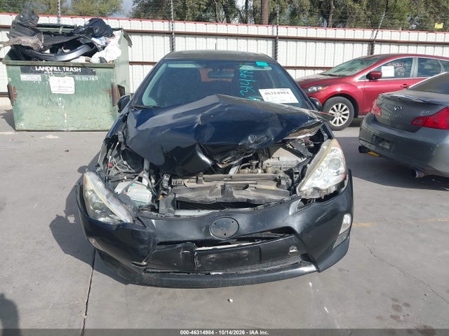 46314984 :رقم المزاد ، JTDKDTB33D1050431 vin ، 2013 Toyota Prius C Three مزاد بيع