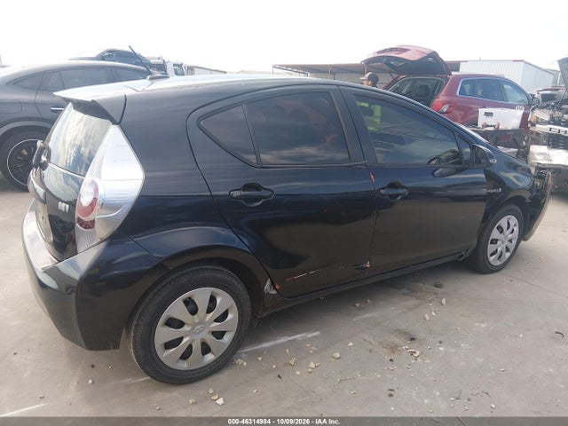 46314984 :رقم المزاد ، JTDKDTB33D1050431 vin ، 2013 Toyota Prius C Three مزاد بيع