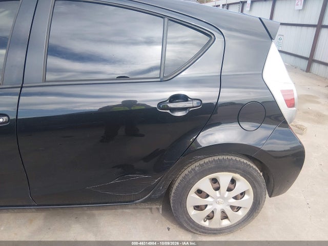 46314984 :رقم المزاد ، JTDKDTB33D1050431 vin ، 2013 Toyota Prius C Three مزاد بيع
