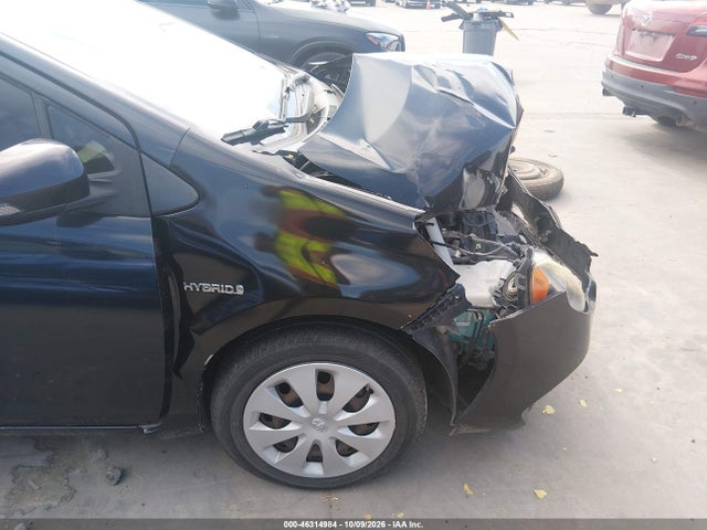 46314984 :رقم المزاد ، JTDKDTB33D1050431 vin ، 2013 Toyota Prius C Three مزاد بيع