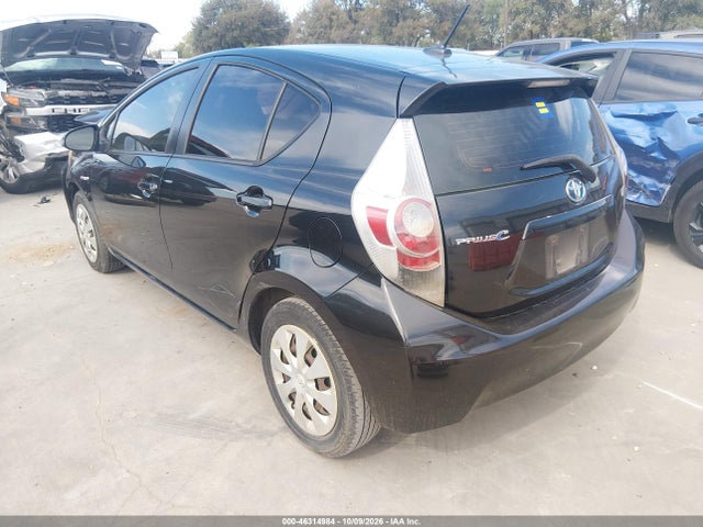 46314984 :رقم المزاد ، JTDKDTB33D1050431 vin ، 2013 Toyota Prius C Three مزاد بيع