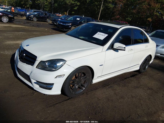 2012 Mercedes-benz C 250 Sport მანქანა იყიდება აუქციონზე, vin: WDDGF4HB3CA638435, აუქციონის ნომერი: 46315026