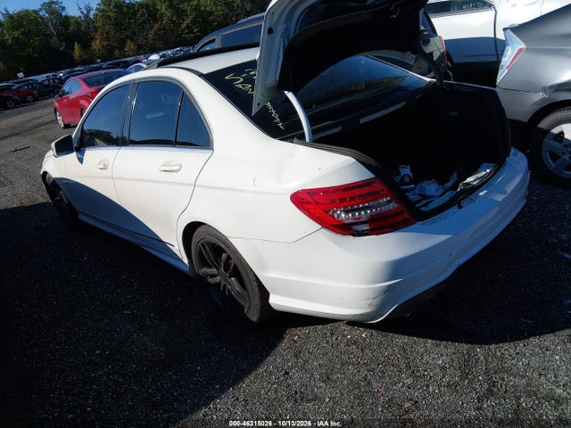 2012 Mercedes-benz C 250 Sport მანქანა იყიდება აუქციონზე, vin: WDDGF4HB3CA638435, აუქციონის ნომერი: 46315026