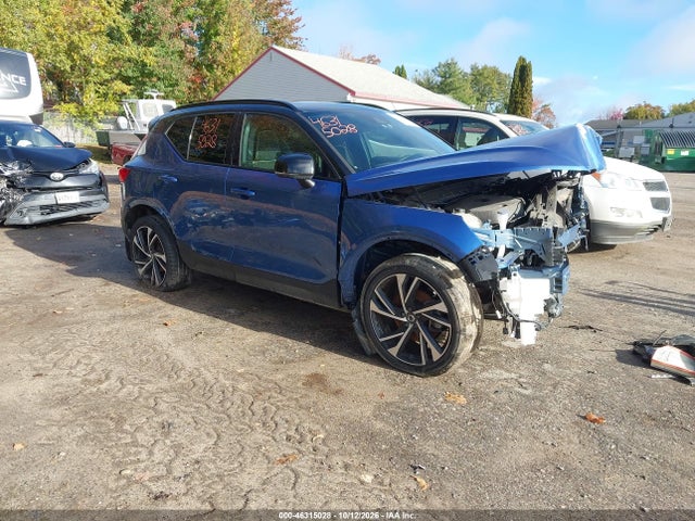 46315028 :رقم المزاد ، YV4162UM9M2616573 vin ، 2021 Volvo Xc40 T5 R-design مزاد بيع