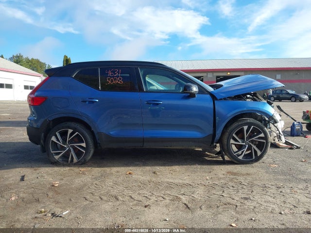 46315028 :رقم المزاد ، YV4162UM9M2616573 vin ، 2021 Volvo Xc40 T5 R-design مزاد بيع