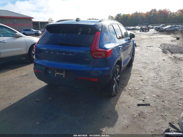 46315028 :رقم المزاد ، YV4162UM9M2616573 vin ، 2021 Volvo Xc40 T5 R-design مزاد بيع