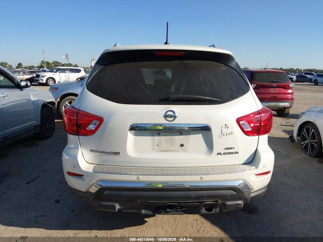 46315045 :رقم المزاد ، 5N1DR2MM4HC633381 vin ، 2017 Nissan Pathfinder Platinum مزاد بيع