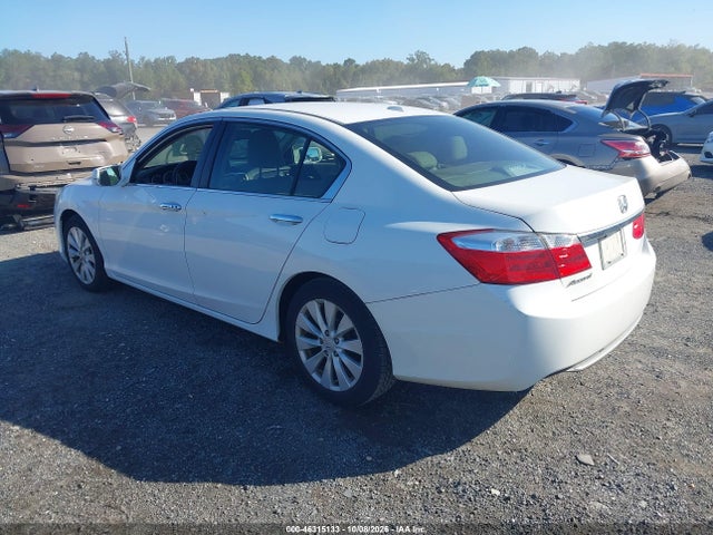 46315133 :رقم المزاد ، 1HGCR2F81FA086001 vin ، 2015 Honda Accord Ex-l مزاد بيع