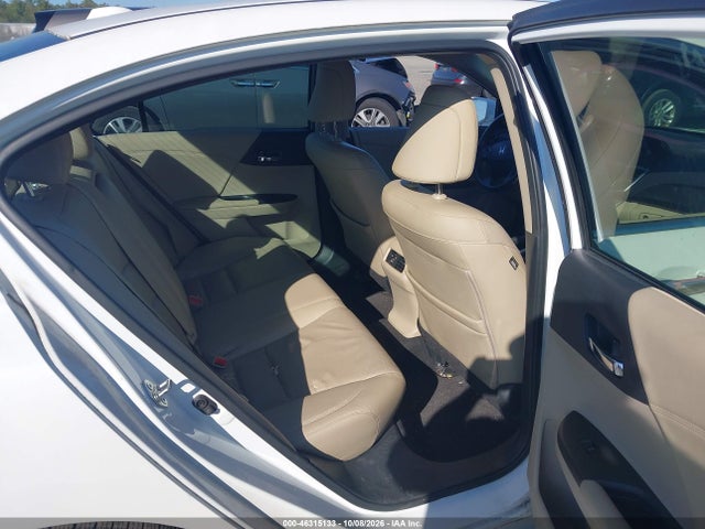 46315133 :رقم المزاد ، 1HGCR2F81FA086001 vin ، 2015 Honda Accord Ex-l مزاد بيع