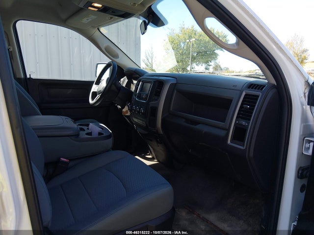 Продаж на аукціоні авто 2017 Ram 1500 Tradesman  4x4 6'4 Box, vin: 1C6RR7FG9HS602056, номер лоту: 46315222