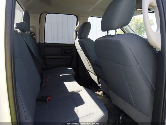 Продаж на аукціоні авто 2017 Ram 1500 Tradesman  4x4 6'4 Box, vin: 1C6RR7FG9HS602056, номер лоту: 46315222