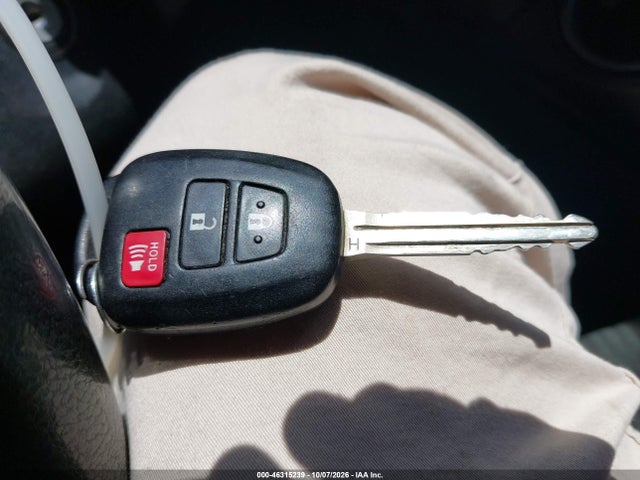 46315239 :رقم المزاد ، JTMBFREV4JJ251714 vin ، 2018 Toyota Rav4 Le مزاد بيع
