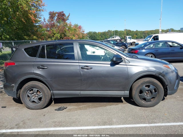 46315239 :رقم المزاد ، JTMBFREV4JJ251714 vin ، 2018 Toyota Rav4 Le مزاد بيع