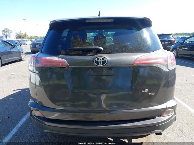 46315239 :رقم المزاد ، JTMBFREV4JJ251714 vin ، 2018 Toyota Rav4 Le مزاد بيع