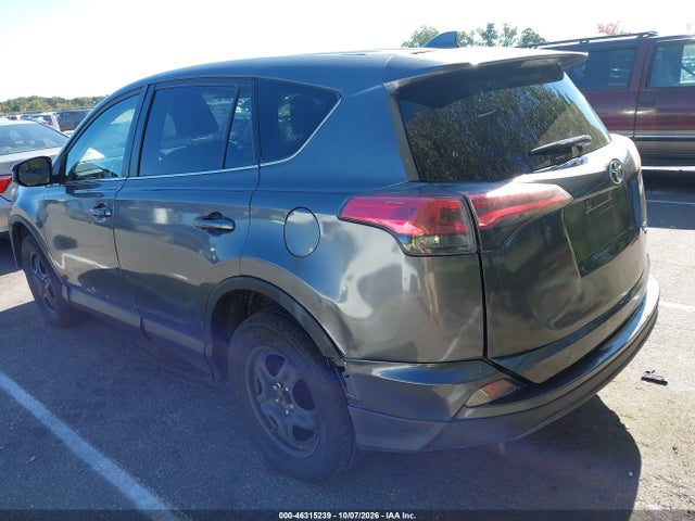 46315239 :رقم المزاد ، JTMBFREV4JJ251714 vin ، 2018 Toyota Rav4 Le مزاد بيع