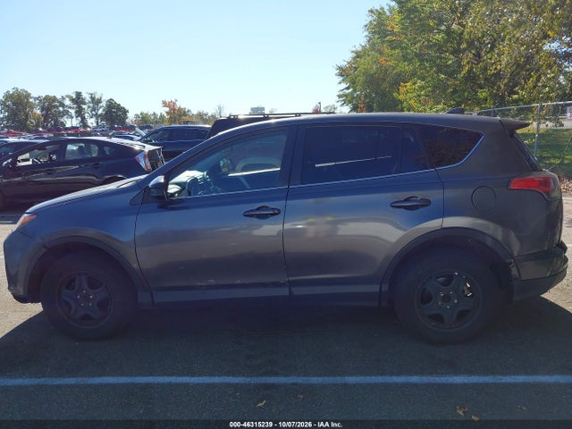 46315239 :رقم المزاد ، JTMBFREV4JJ251714 vin ، 2018 Toyota Rav4 Le مزاد بيع