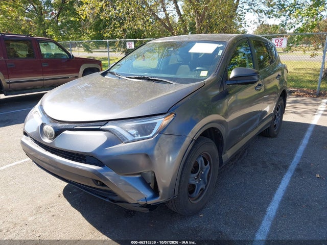 46315239 :رقم المزاد ، JTMBFREV4JJ251714 vin ، 2018 Toyota Rav4 Le مزاد بيع