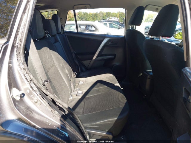 46315239 :رقم المزاد ، JTMBFREV4JJ251714 vin ، 2018 Toyota Rav4 Le مزاد بيع