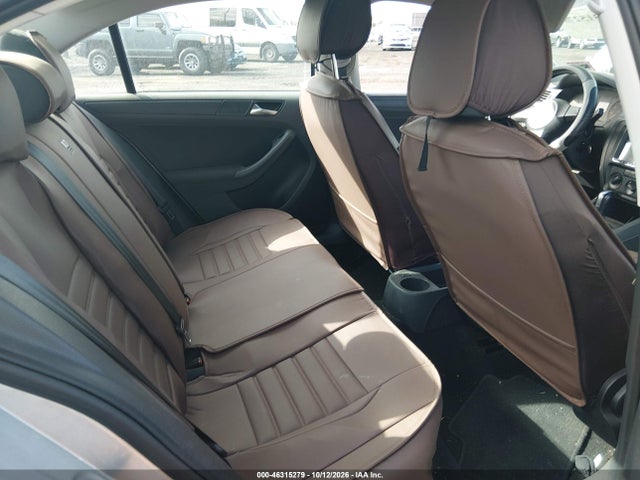 Auction sale of the 2011 Volkswagen Jetta 2.0l S, vin: 3VW2K7AJ1BM305894, lot number: 46315279