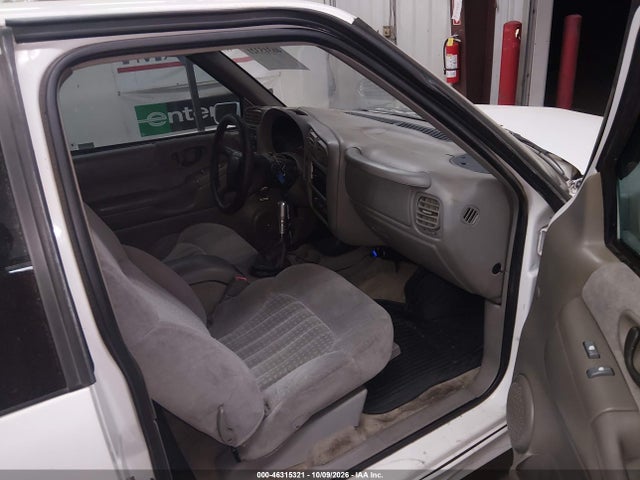 Aukcja sprzedaży 2002 Chevrolet Blazer Xtreme, vin: 1GNCS18WX2K159838, numer aukcji: 46315321