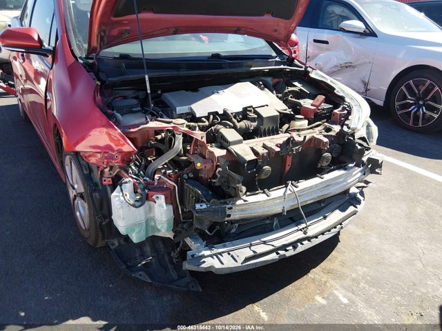 Toyota Prius Two 2017 JTDKBRFU1H3050790 Image 6
