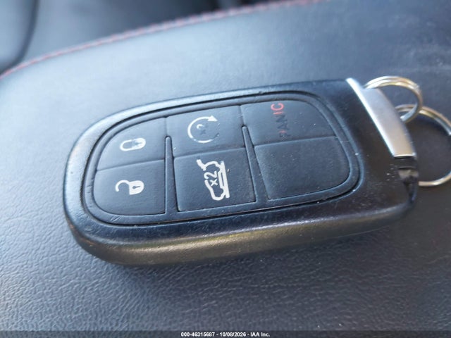 2016 Jeep Cherokee Trailhawk მანქანა იყიდება აუქციონზე, vin: 1C4PJMBS5GW334453, აუქციონის ნომერი: 46315687
