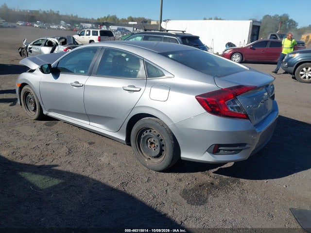 Продажа на аукционе авто 2018 Honda Civic Lx, vin: 2HGFC2F5XJH573728, номер лота: 46315814
