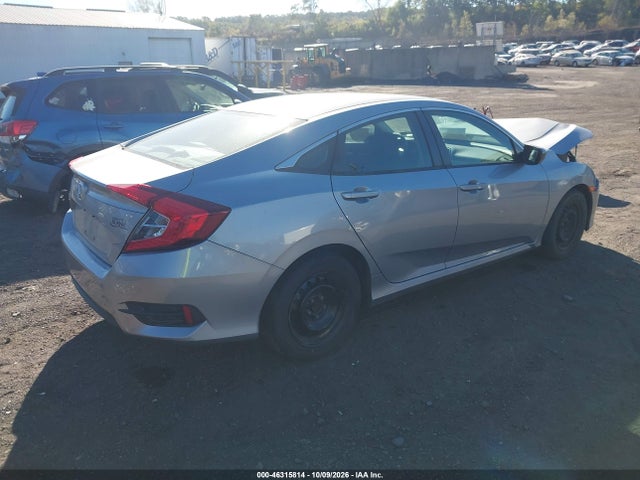 Продажа на аукционе авто 2018 Honda Civic Lx, vin: 2HGFC2F5XJH573728, номер лота: 46315814