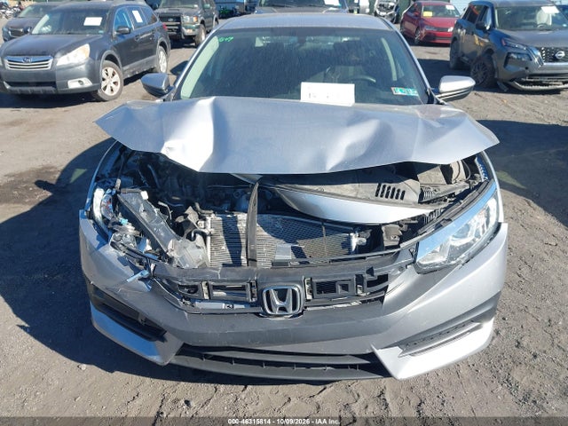Продажа на аукционе авто 2018 Honda Civic Lx, vin: 2HGFC2F5XJH573728, номер лота: 46315814
