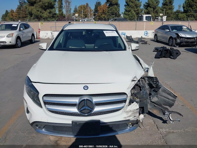 WDCTG4EB0GJ242988 Mercedes-Benz GLA 250