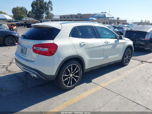 WDCTG4EB0GJ242988 Mercedes-Benz GLA 250