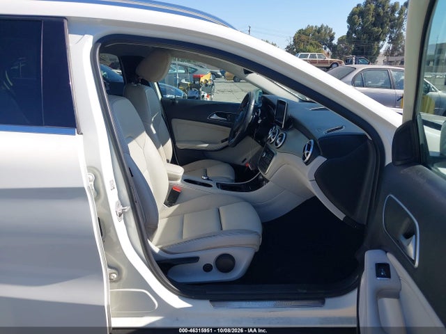 WDCTG4EB0GJ242988 Mercedes-Benz GLA 250