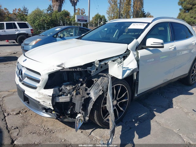 WDCTG4EB0GJ242988 Mercedes-Benz GLA 250