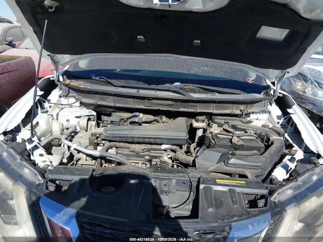 KNMAT2MV3HP569778 Nissan ROGUE SV