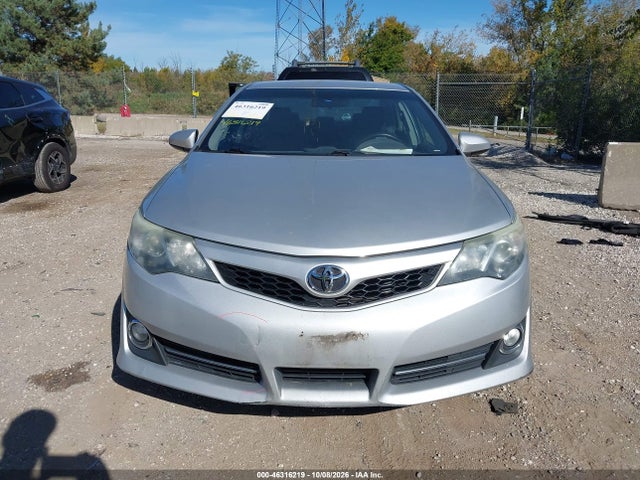 46316219 :رقم المزاد ، 4T1BF1FK8EU419893 vin ، 2014 Toyota Camry Se مزاد بيع