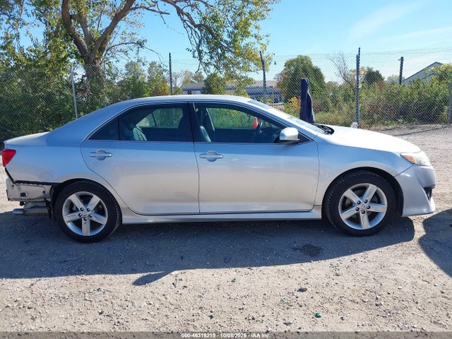46316219 :رقم المزاد ، 4T1BF1FK8EU419893 vin ، 2014 Toyota Camry Se مزاد بيع