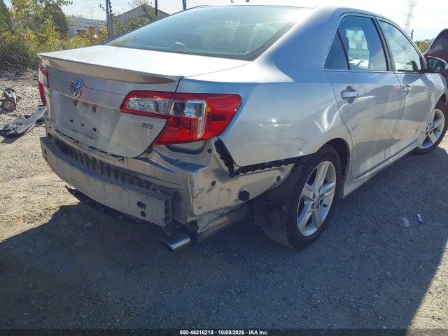 46316219 :رقم المزاد ، 4T1BF1FK8EU419893 vin ، 2014 Toyota Camry Se مزاد بيع