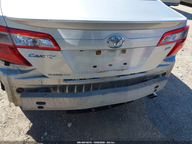 46316219 :رقم المزاد ، 4T1BF1FK8EU419893 vin ، 2014 Toyota Camry Se مزاد بيع